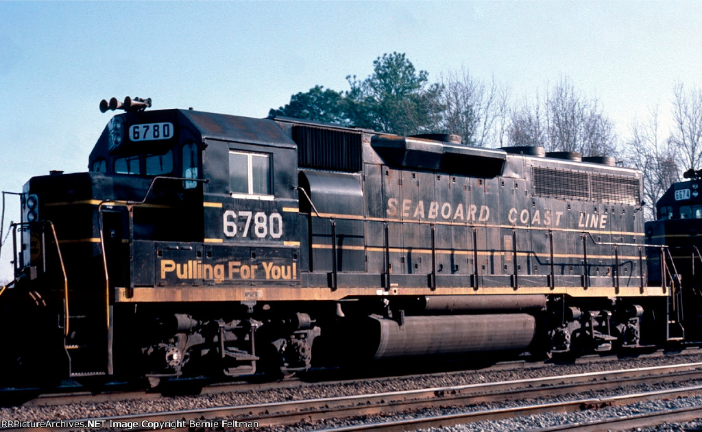 Seaboard System GP40 #6780, eventually lost its prime mover and became CSX Road Slug #2333,